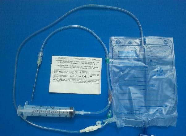 THORACENTESIS SET WITH TWO NON RETURN VALVES - Box of 10 (MS/301V15)