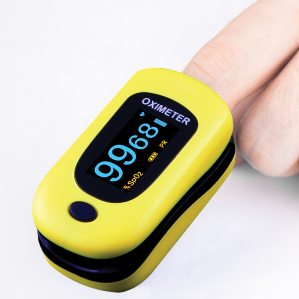 CREATIVE MEDICAL PULSE OXIMETER YELLOW (PC-60B1)